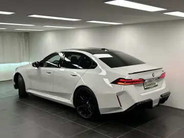 BMW M5 Limousine Carbon Keramik Bremse B&W M Drive P