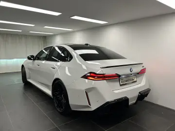 BMW M5 Limousine Carbon Keramik Bremse B&W M Drive P
