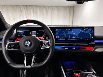 BMW M5 Limousine Carbon Keramik Bremse B&W M Drive P