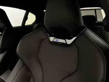 BMW M5 Limousine Carbon Keramik Bremse B&W M Drive P