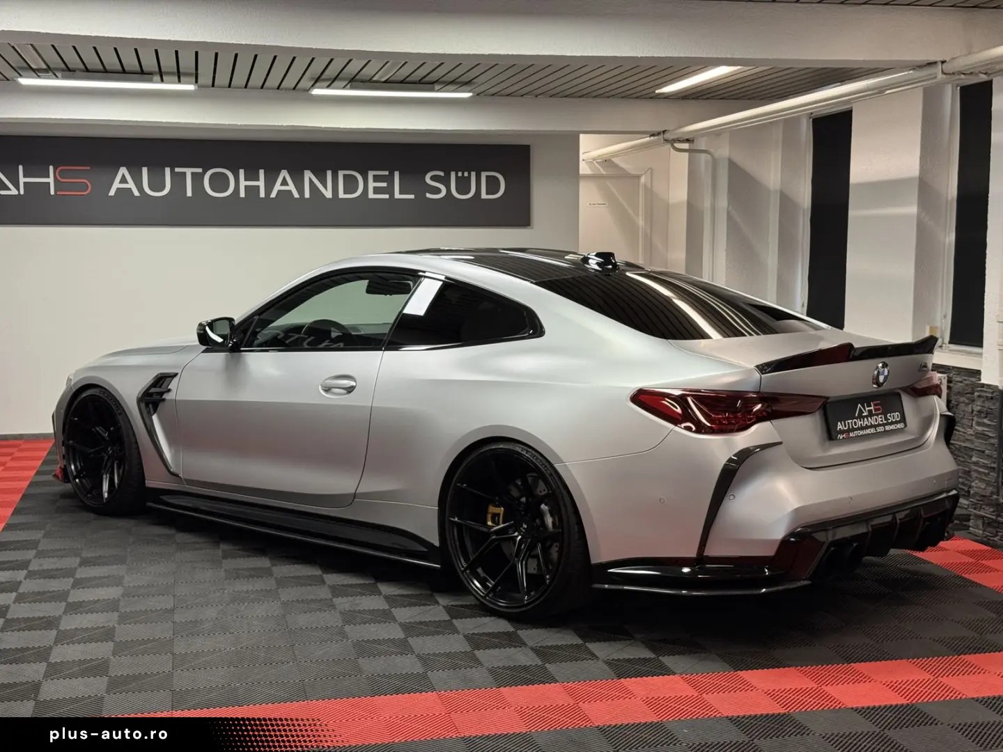 BMW M4 Competition CARBON HURRICANE YIDO