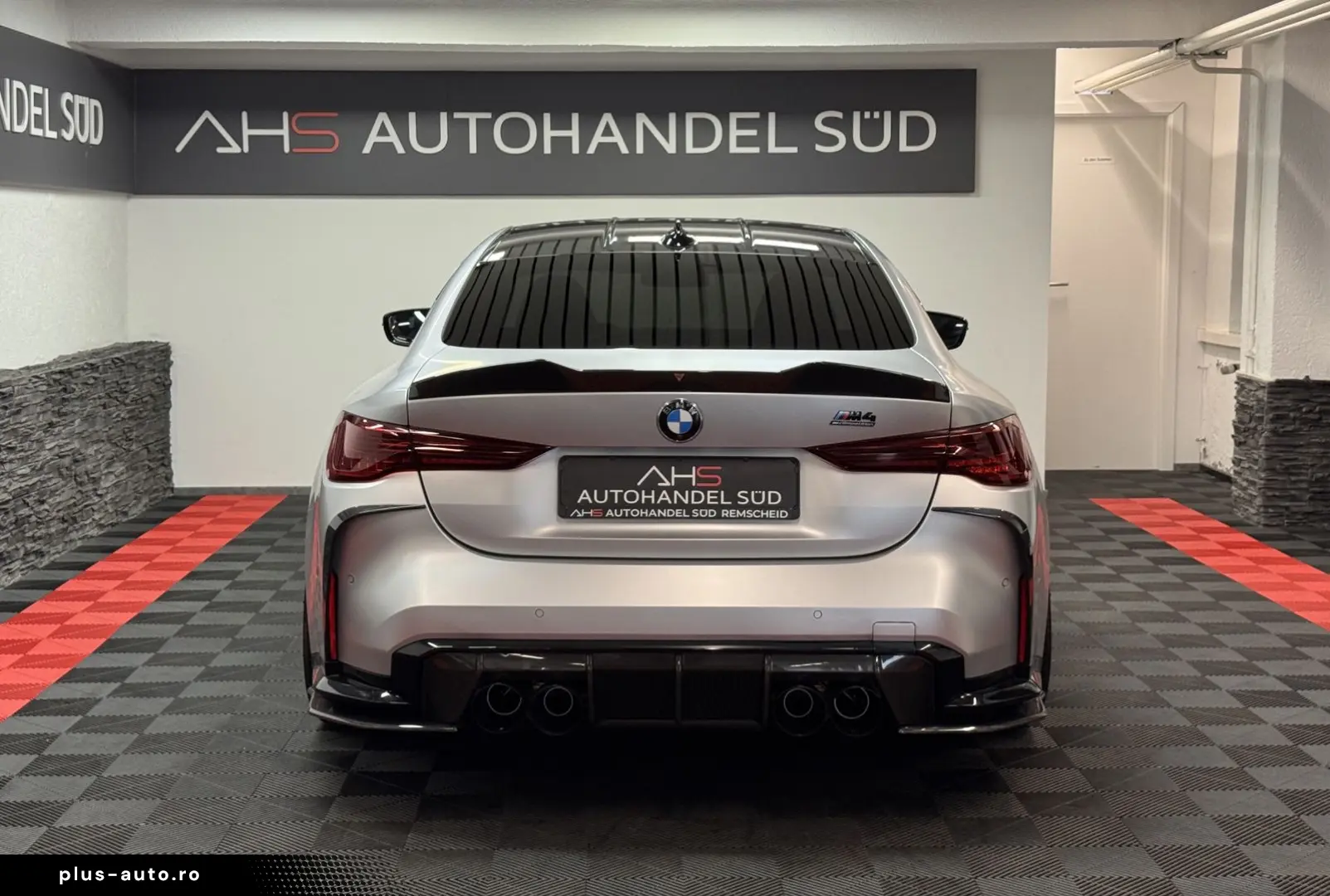 BMW M4 Competition CARBON HURRICANE YIDO
