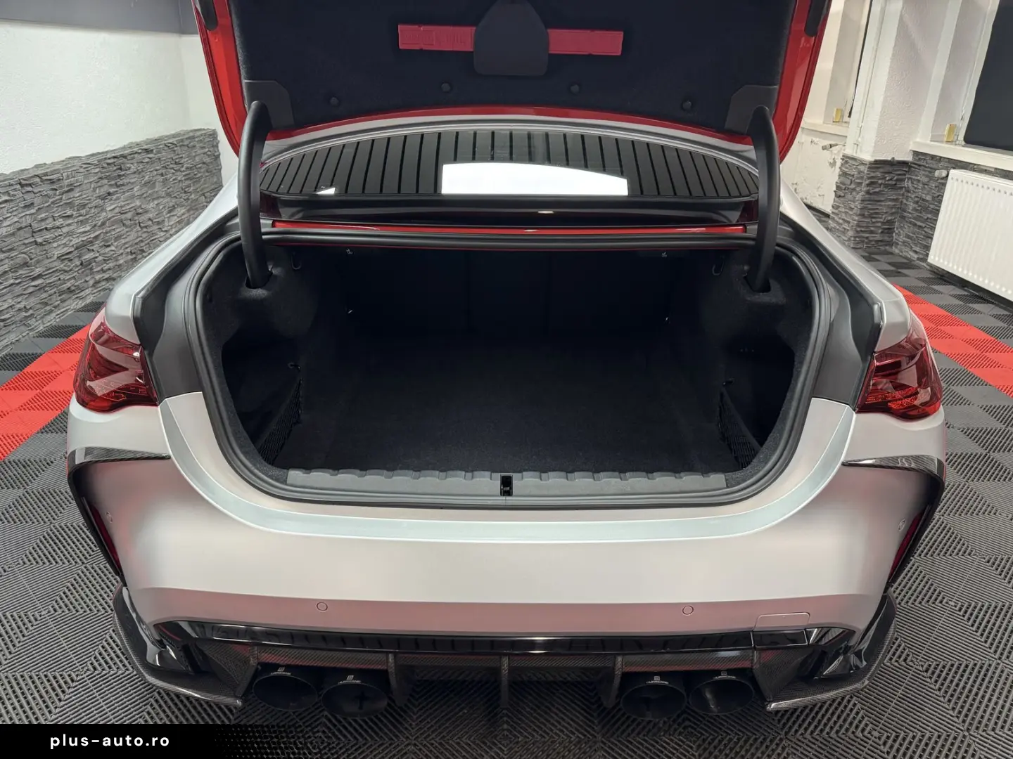 BMW M4 Competition CARBON HURRICANE YIDO