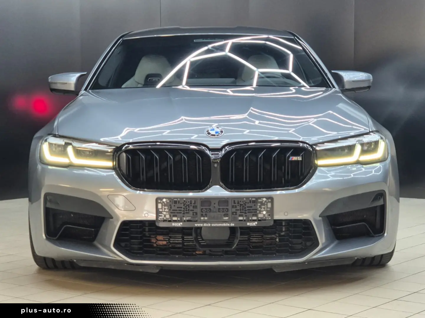 BMW M5 Lim.  CARBON SOFT LED HEAD H&K MEMO ACC 360