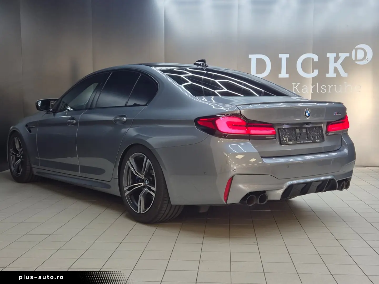 BMW M5 Lim.  CARBON SOFT LED HEAD H&K MEMO ACC 360
