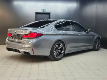 BMW M5 Lim.  CARBON SOFT LED HEAD H&K MEMO ACC 360