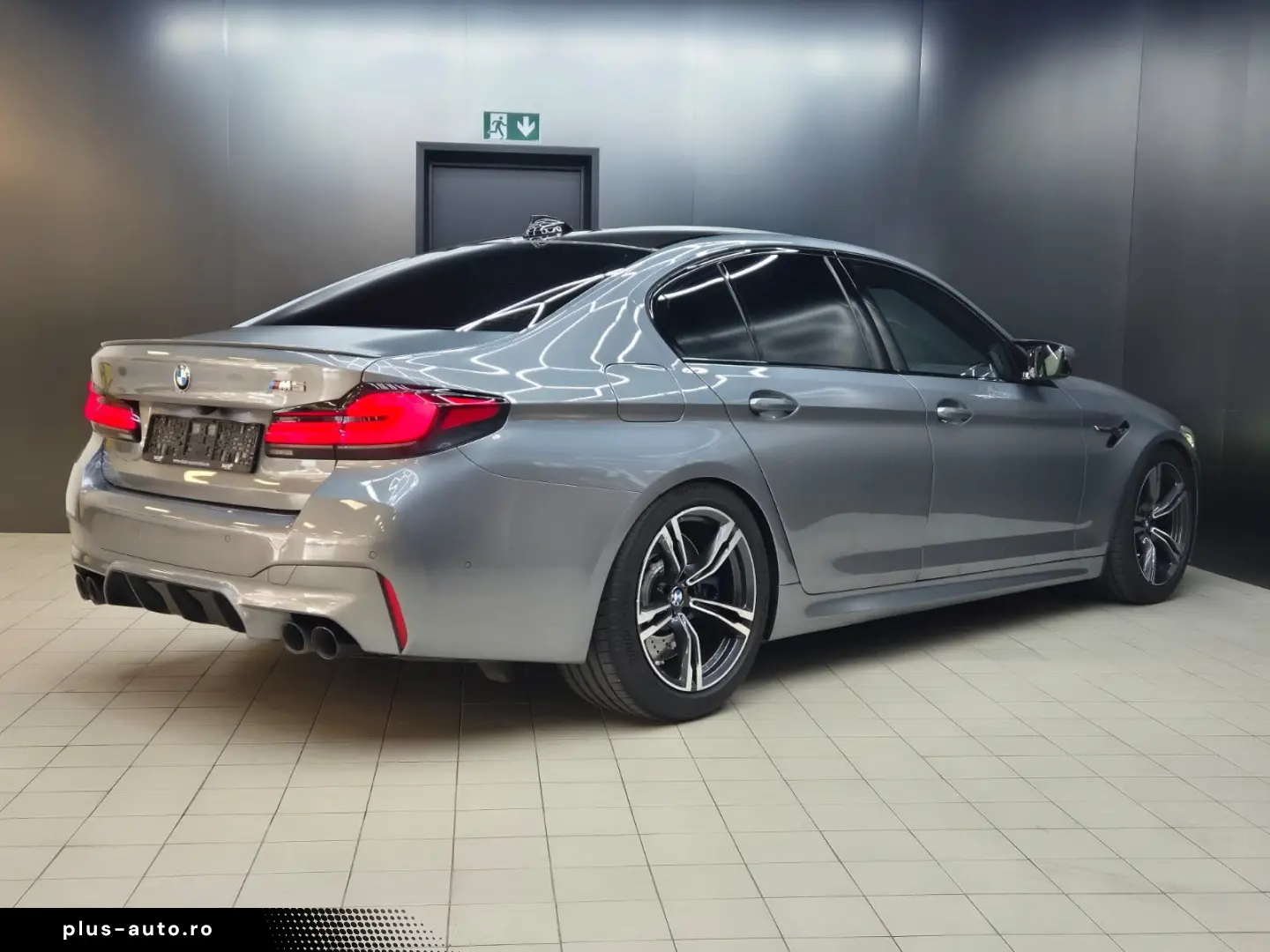 BMW M5 Lim.  CARBON SOFT LED HEAD H&K MEMO ACC 360