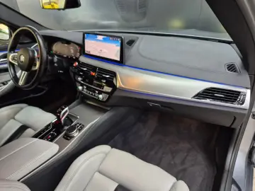 BMW M5 Lim.  CARBON SOFT LED HEAD H&K MEMO ACC 360