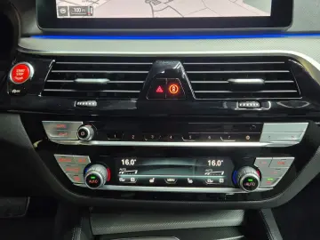 BMW M5 Lim.  CARBON SOFT LED HEAD H&K MEMO ACC 360