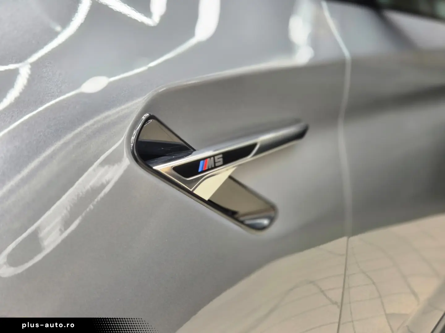 BMW M5 Lim.  CARBON SOFT LED HEAD H&K MEMO ACC 360