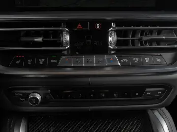 BMW M4 Competition xDrive   CARBON TRACK VOLL