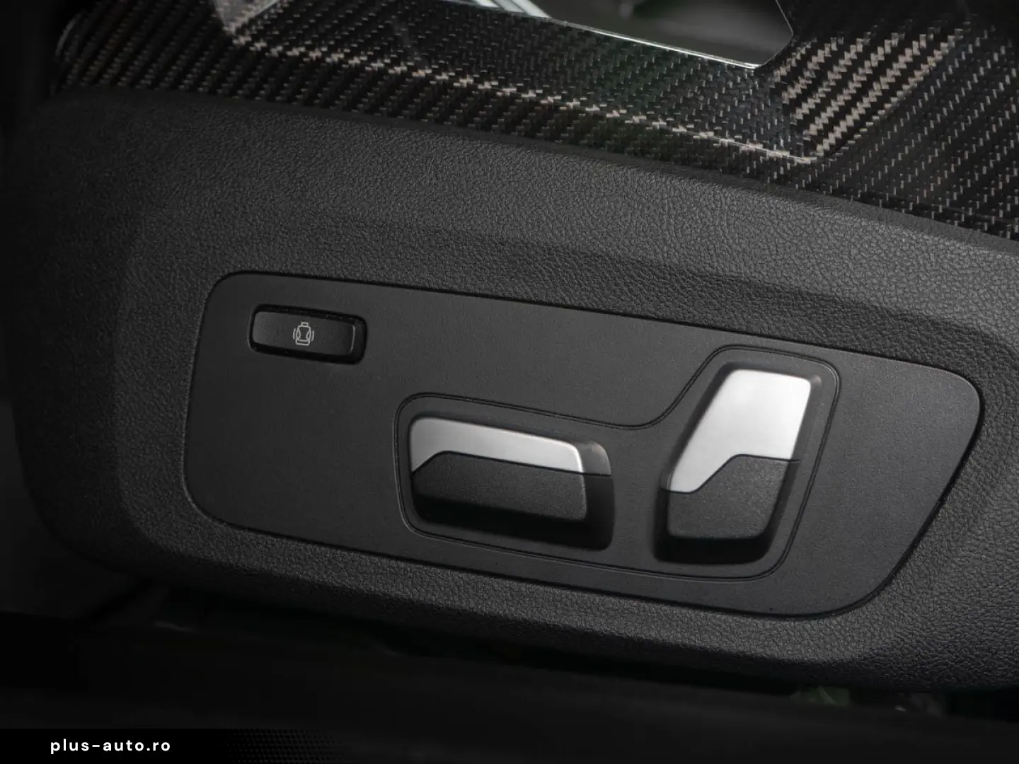 BMW M4 Competition xDrive   CARBON TRACK VOLL