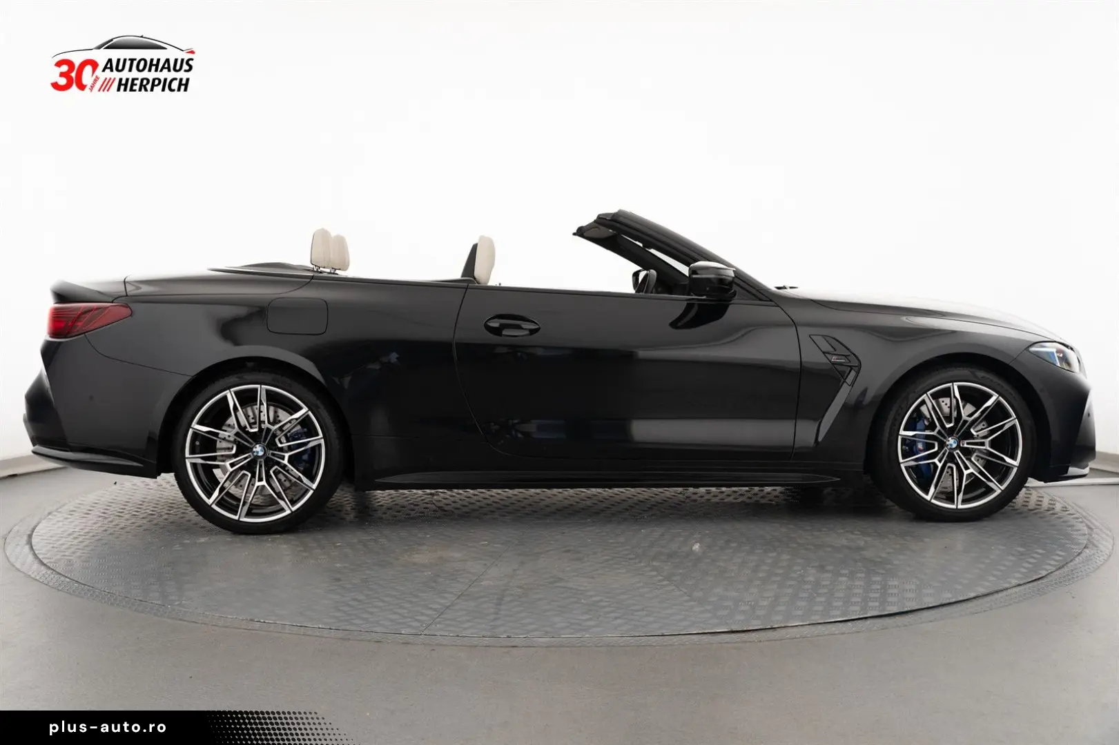 BMW M4 xDrive Competition Cabrio Schwarz Weiß Curved
