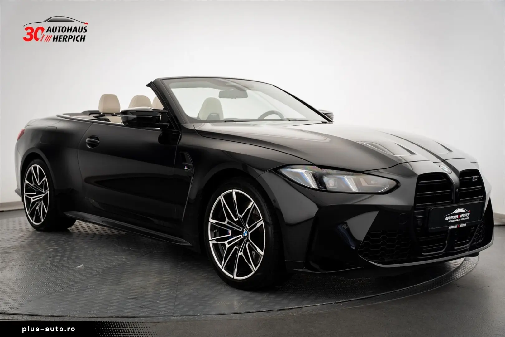 BMW M4 xDrive Competition Cabrio Schwarz Weiß Curved