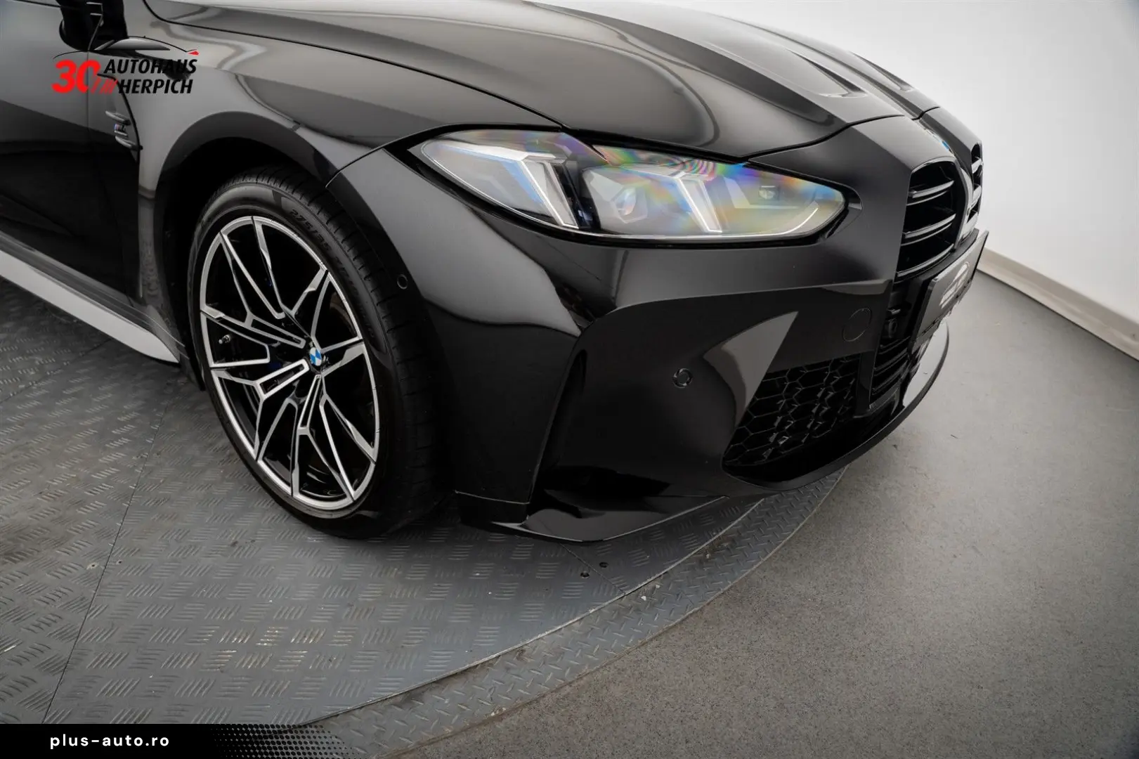 BMW M4 xDrive Competition Cabrio Schwarz Weiß Curved