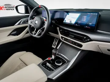BMW M4 xDrive Competition Cabrio Schwarz Weiß Curved
