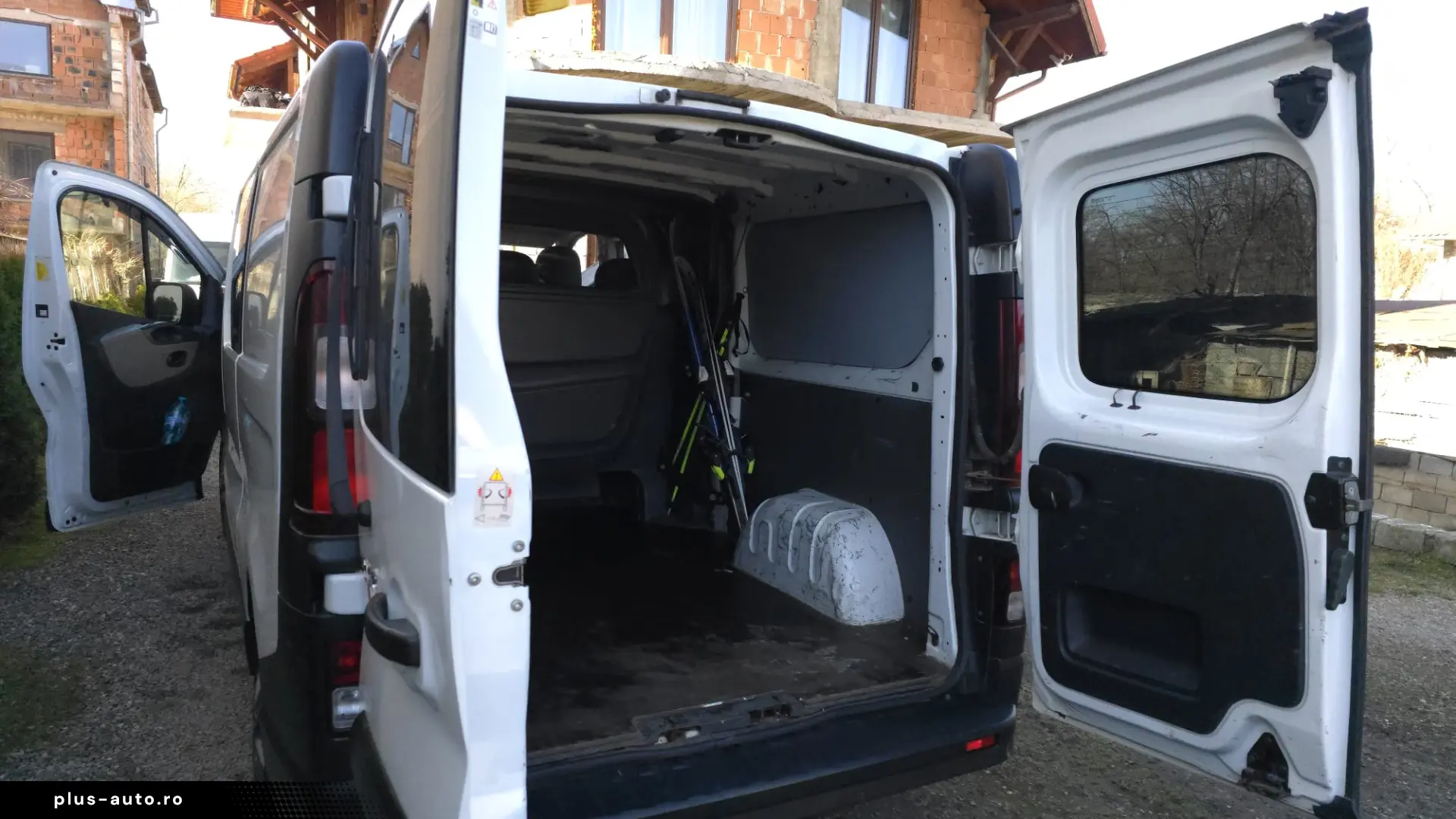 Renault Trafic 2016•1.6 dCi  Dublă Cabină inmatriculat