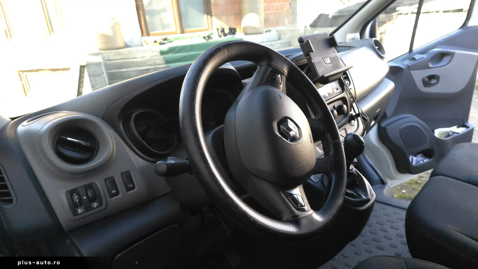 Renault Trafic 2016•1.6 dCi  Dublă Cabină inmatriculat
