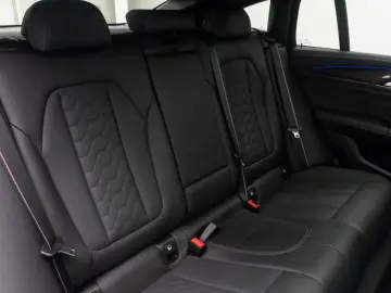 BMW X4 M Competition M Driver´s 360 DAB Panorama 21