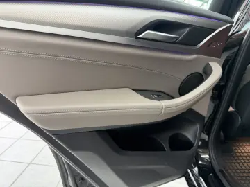 BMW X4 M Competition  2 Hand  Deutsch  Service Neu