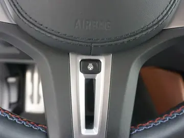 BMW X4 M M Competition Head-Up HK HiFi 360  ACC AHK
