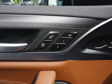BMW X4 M M Competition Head-Up HK HiFi 360  ACC AHK