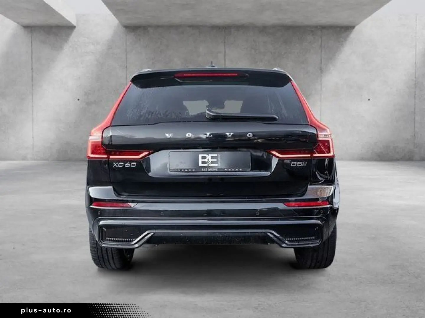VOLVO XC60 B5 Ultra Dark AWD HUD PANO 360