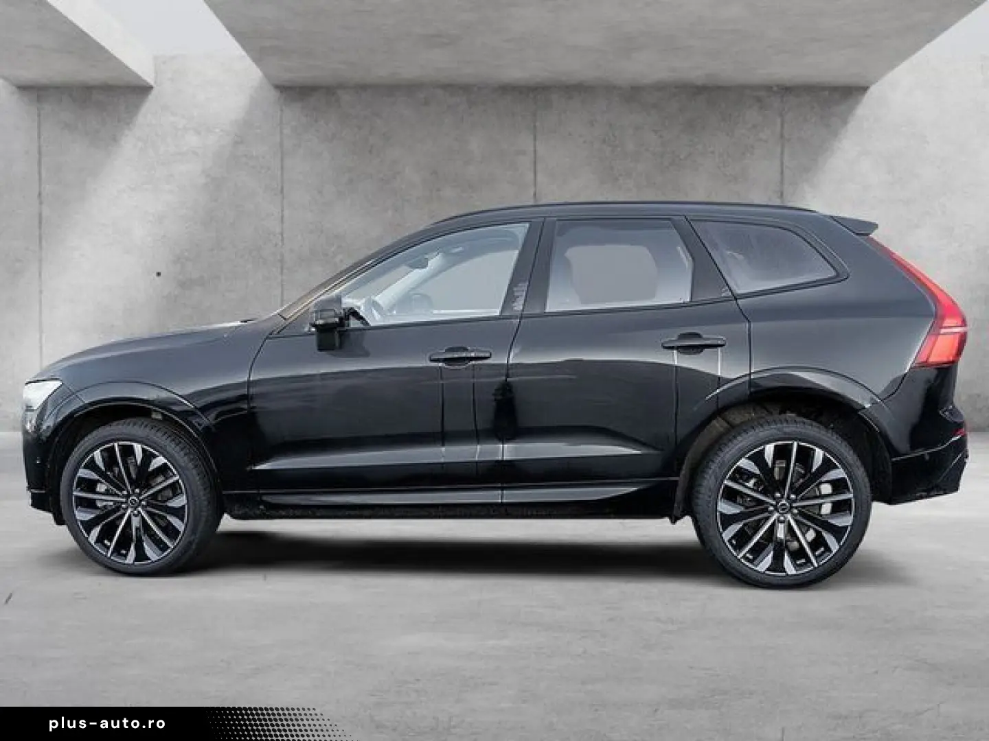 VOLVO XC60 B5 Ultra Dark AWD HUD PANO 360