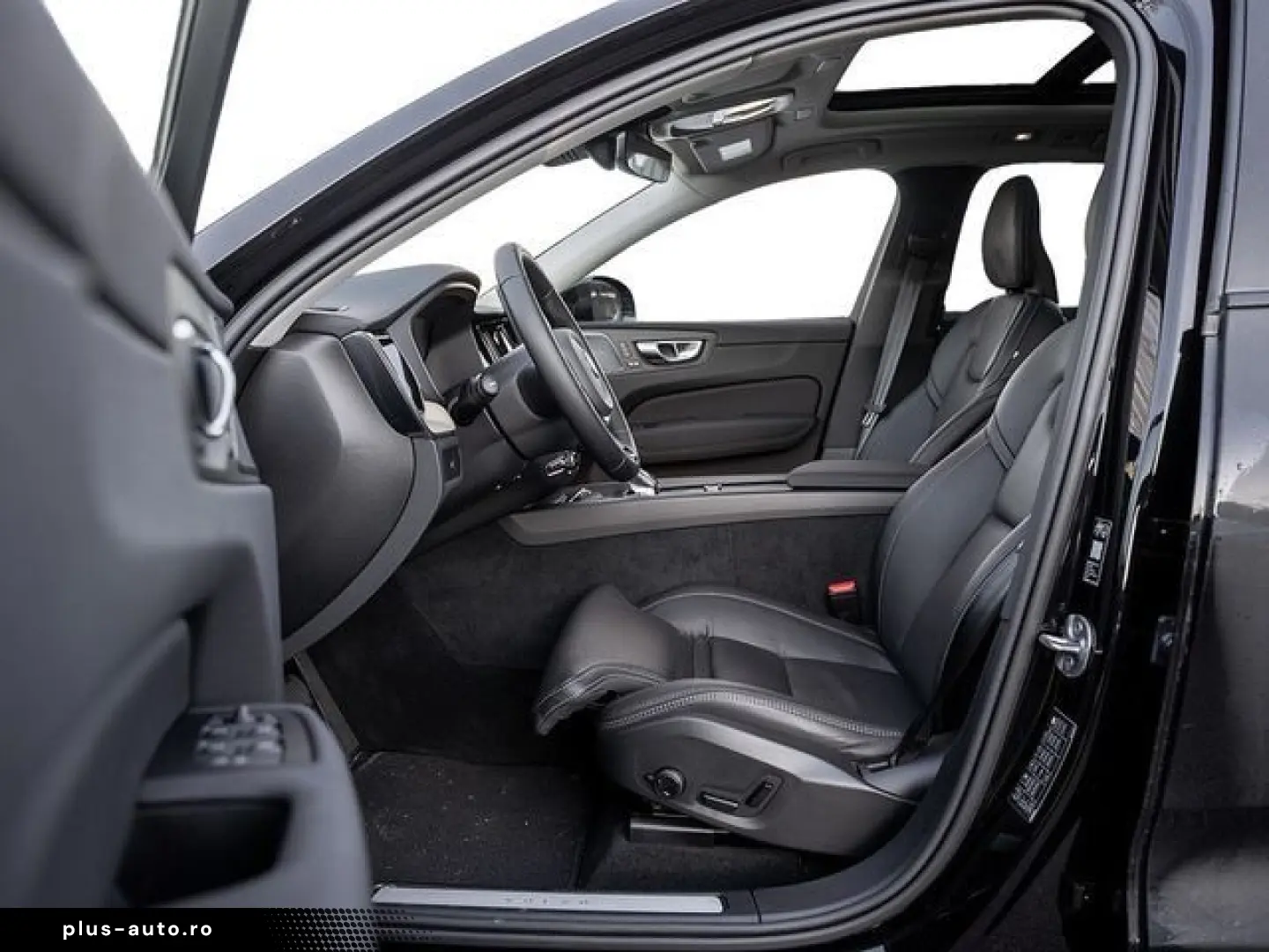 VOLVO XC60 B5 Ultra Dark AWD HUD PANO 360