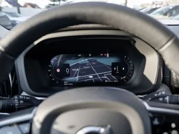 VOLVO XC60 B5 Ultra Dark AWD HUD PANO 360