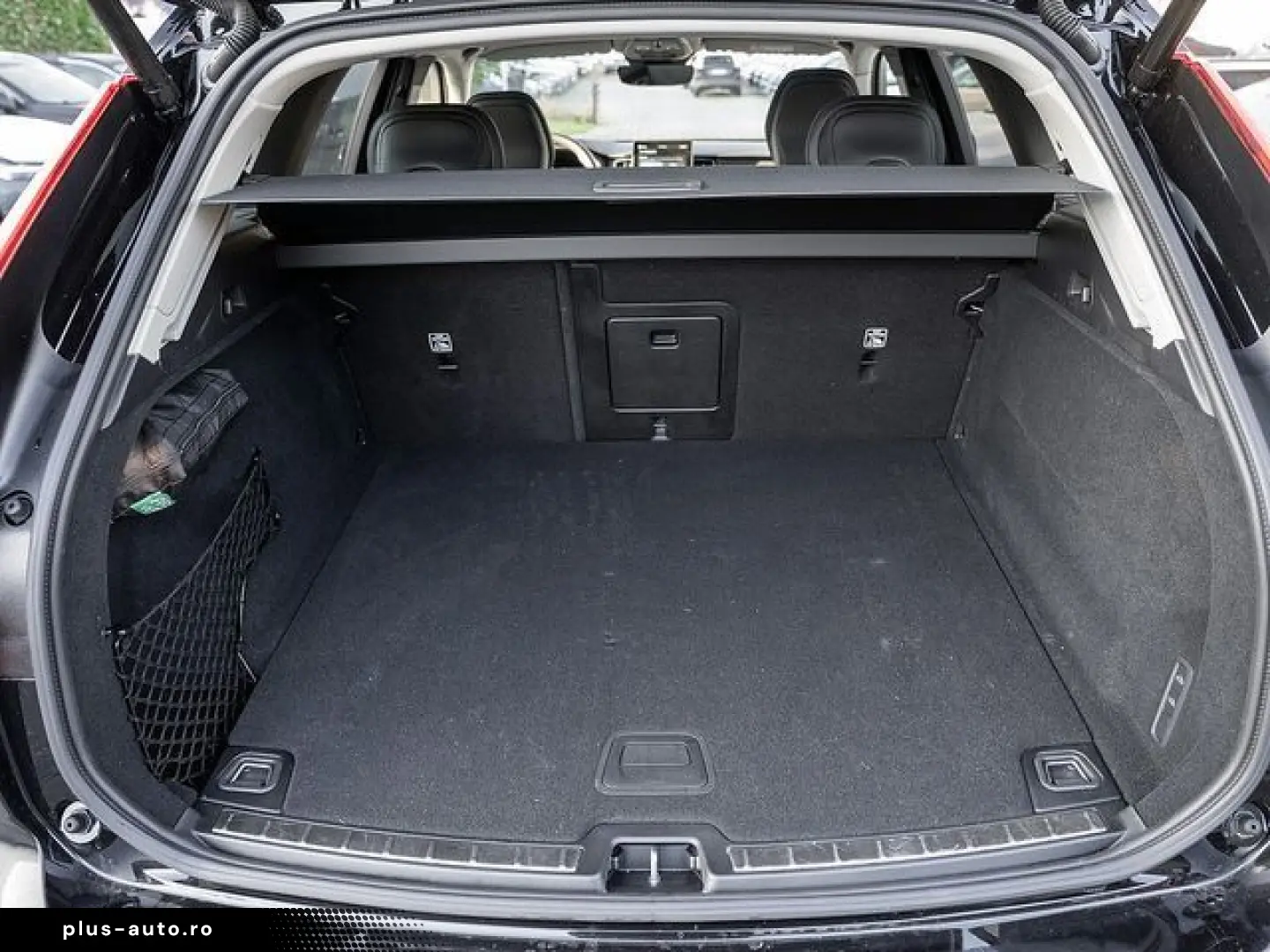 VOLVO XC60 B5 Ultra Dark AWD HUD PANO 360