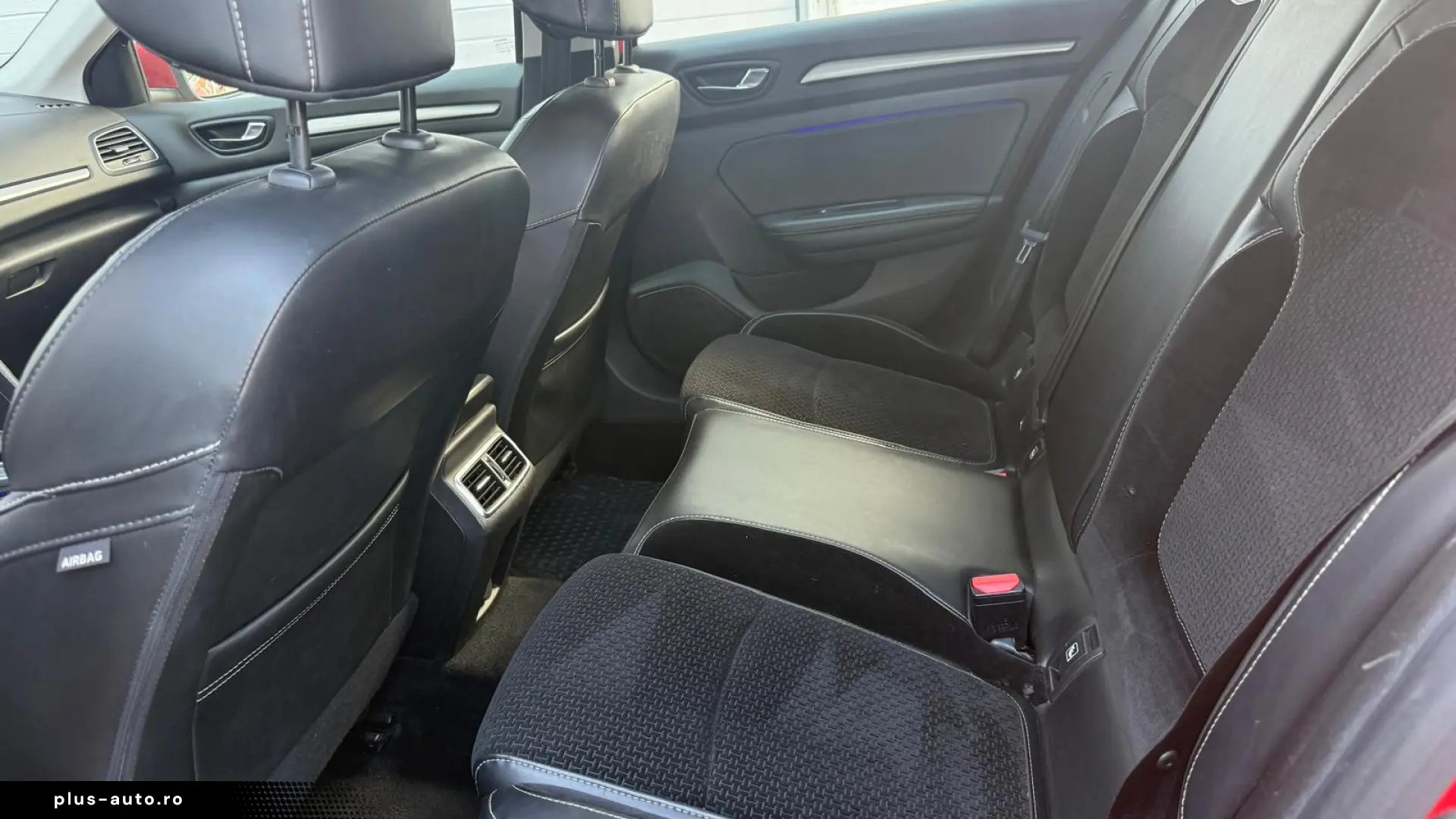RENAULT MEGANE    2017    Automat