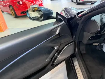 Ferrari Roma 3.9 T V8 Spider DCT ACC~VENTILATION~360~