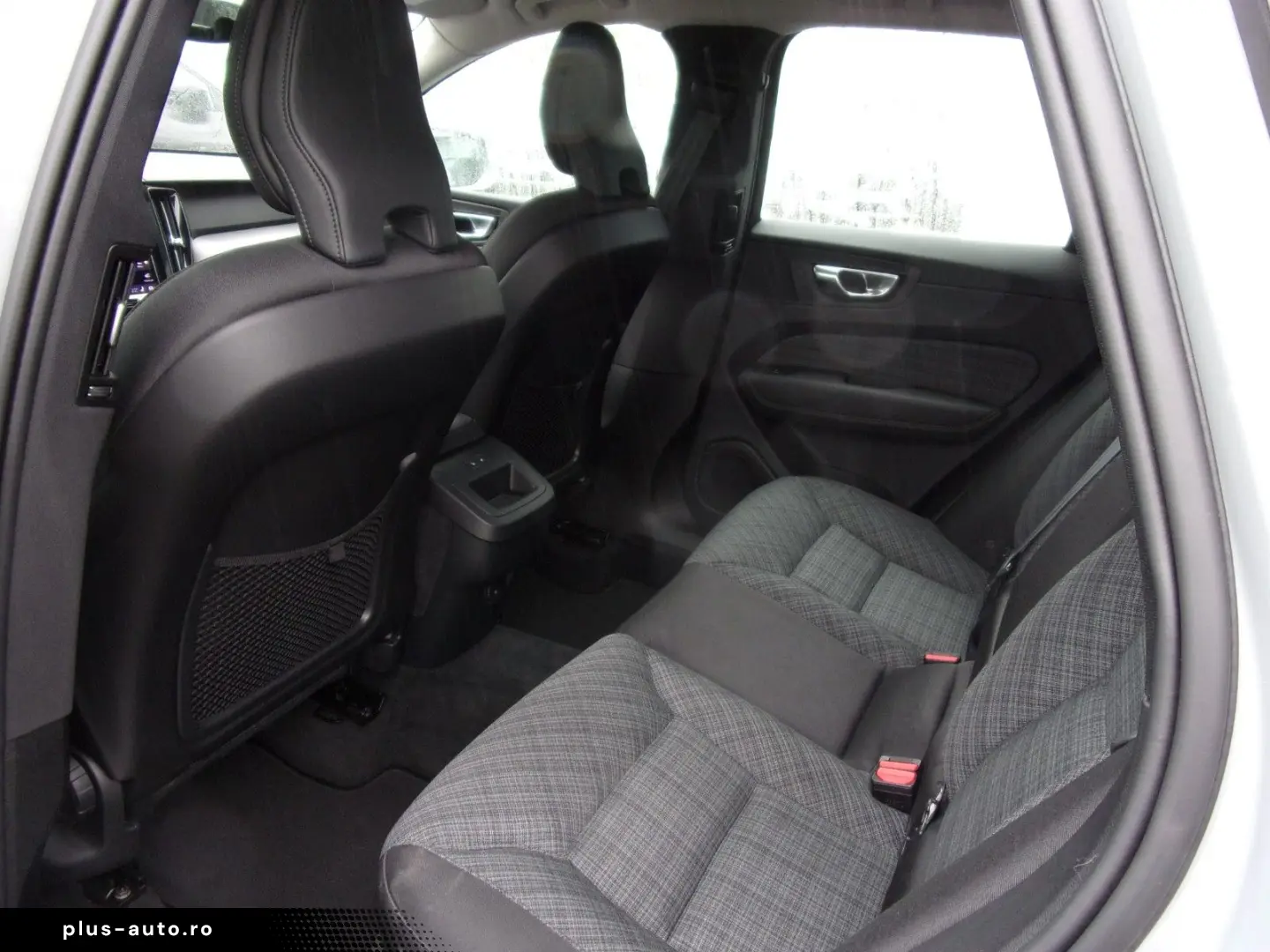VOLVO XC 60 B4 Core 2WD
