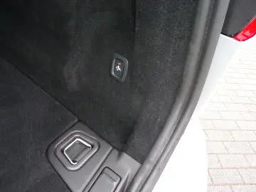 VOLVO XC 60 B4 Core 2WD