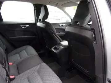VOLVO XC 60 B4 Core 2WD