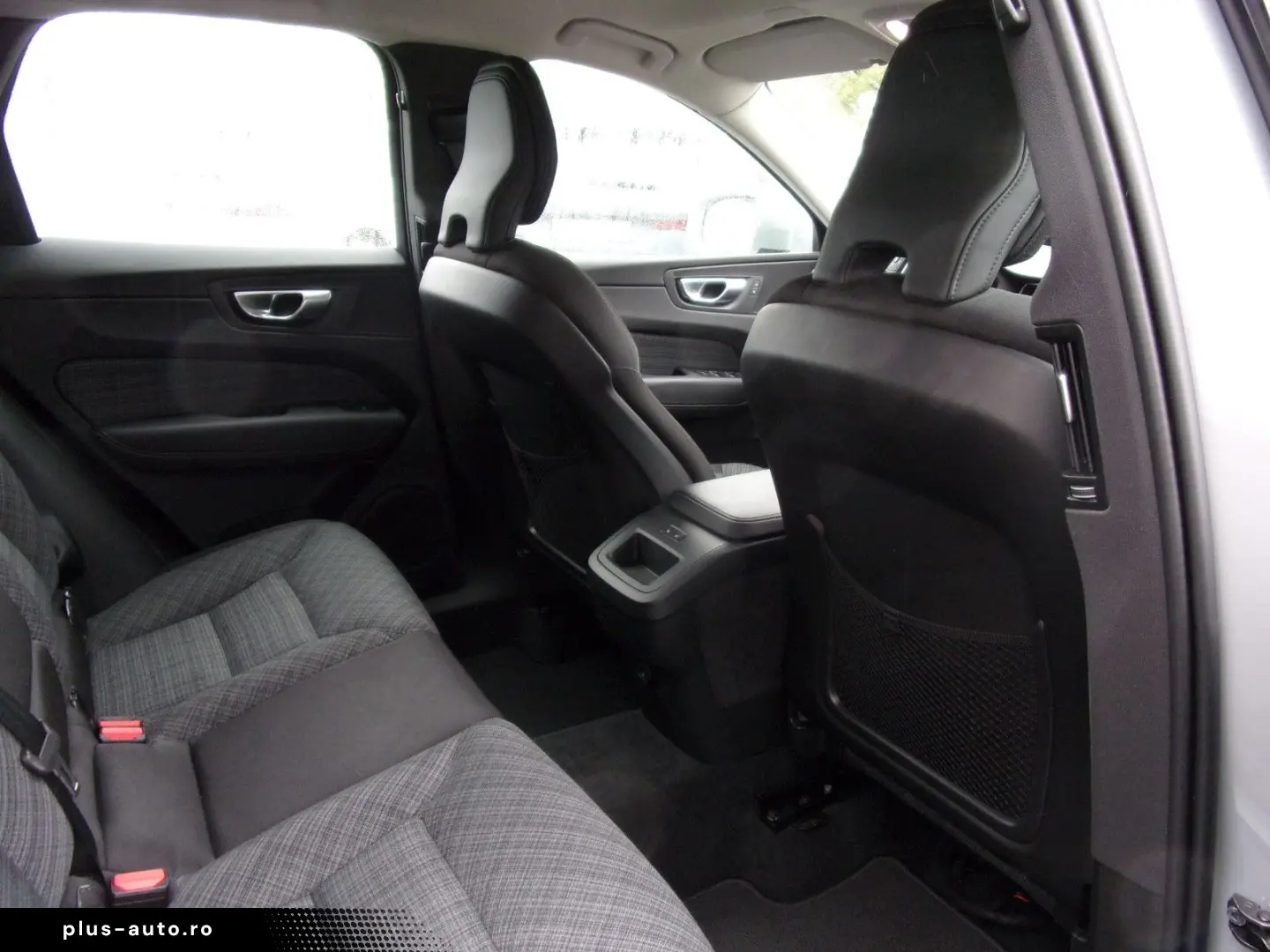 VOLVO XC 60 B4 Core 2WD