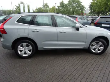 VOLVO XC 60 B4 Core 2WD