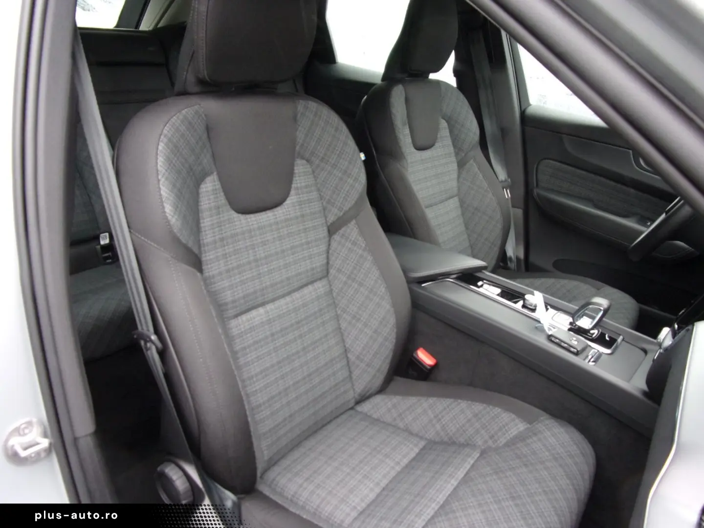VOLVO XC 60 B4 Core 2WD