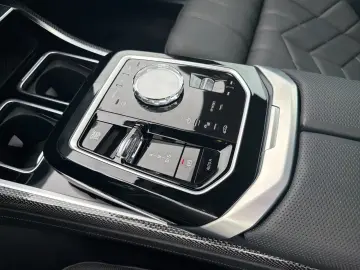 BMW 750e xDrive M Sport