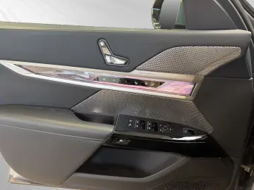 BMW 750e xDrive
