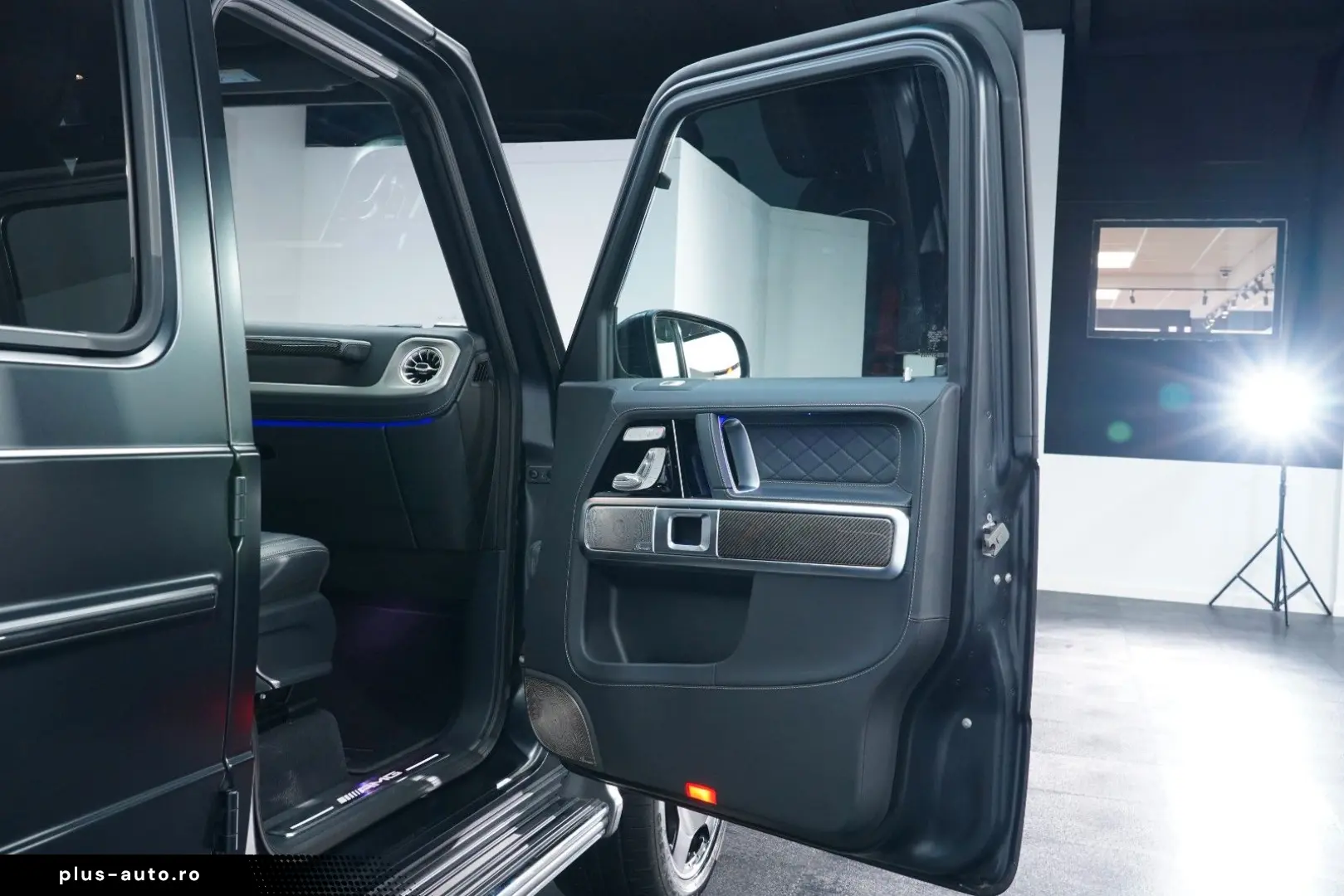 MERCEDES-BENZ G 63 AMG DESIGNO MAGNO BURMESTER SUPERIOR 360