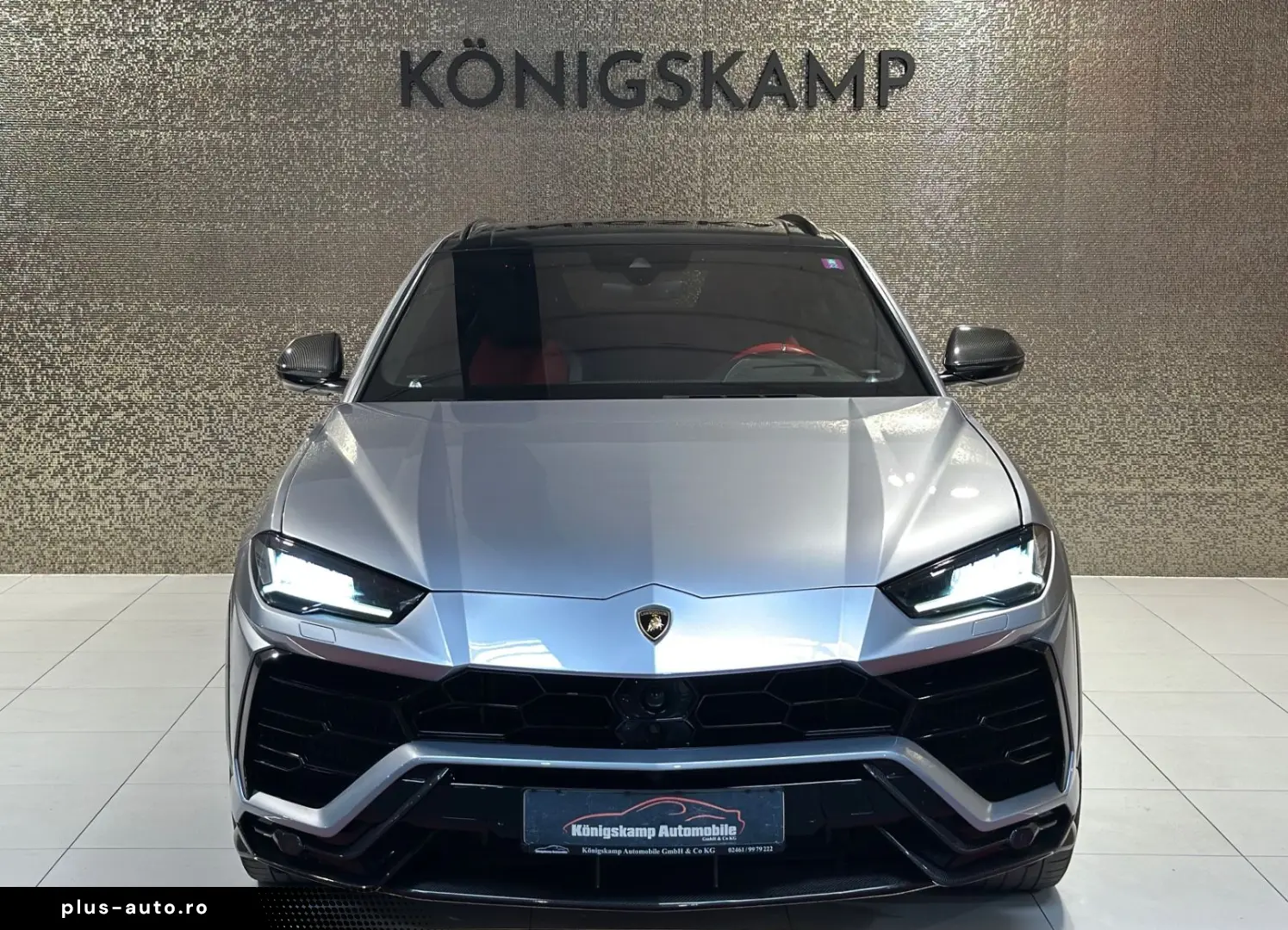 LAMBORGHINI Urus 4.0 V8  CARBON AKRAPOVIC HUD STERNENHIMMEL