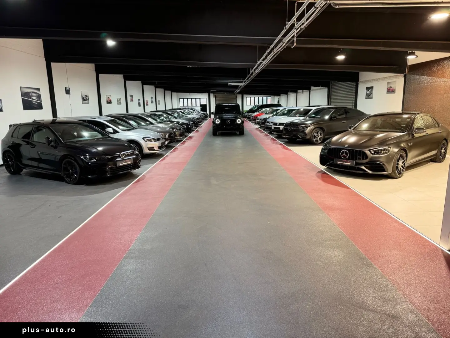 LAMBORGHINI Urus 4.0 V8  CARBON AKRAPOVIC HUD STERNENHIMMEL