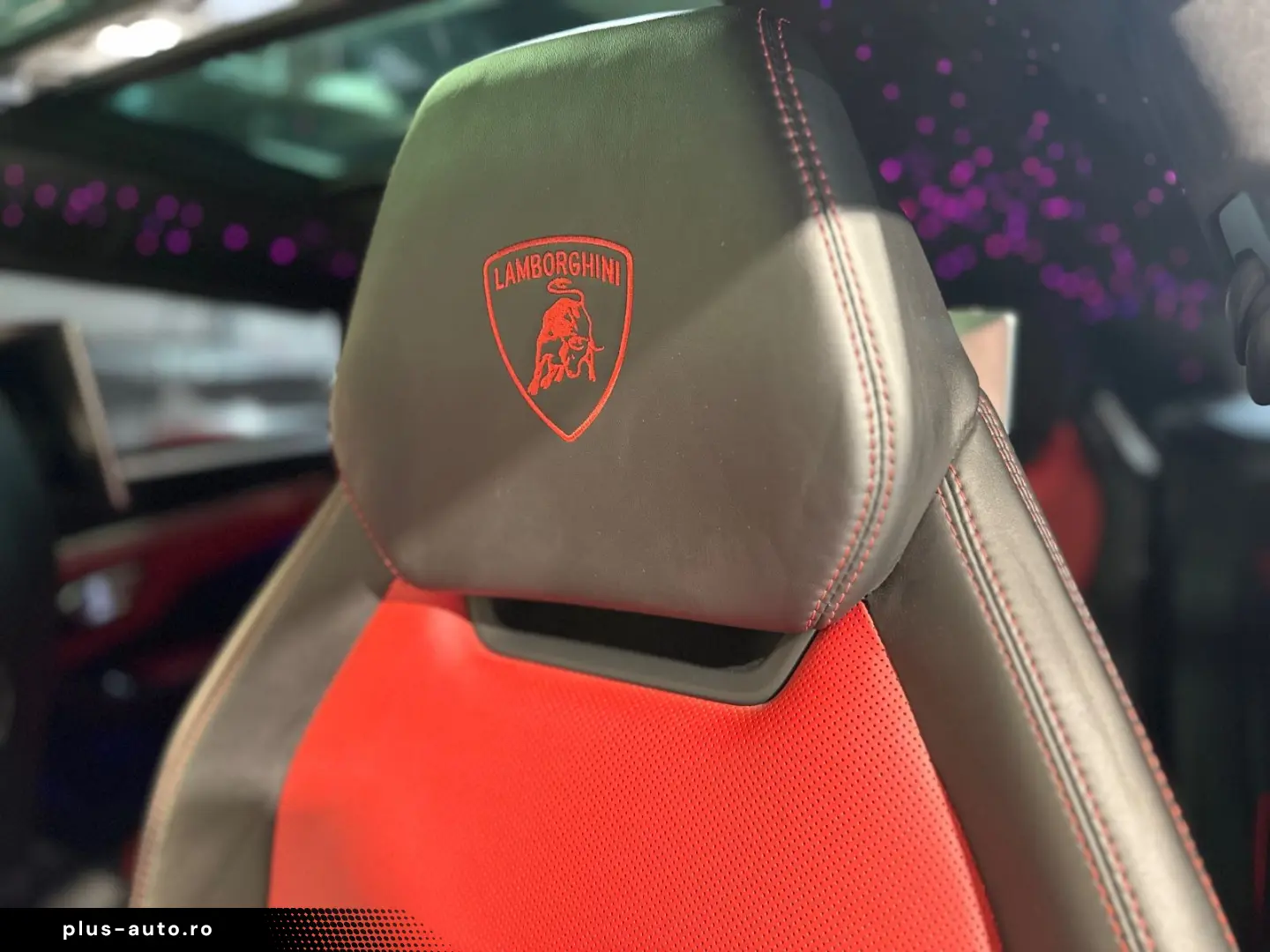 LAMBORGHINI Urus 4.0 V8  CARBON AKRAPOVIC HUD STERNENHIMMEL