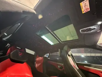 LAMBORGHINI Urus 4.0 V8  CARBON AKRAPOVIC HUD STERNENHIMMEL