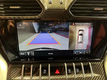 LAMBORGHINI Urus 4.0 V8  CARBON AKRAPOVIC HUD STERNENHIMMEL