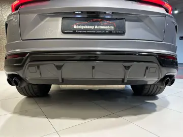 LAMBORGHINI Urus 4.0 V8  CARBON AKRAPOVIC HUD STERNENHIMMEL