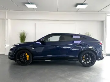 LAMBORGHINI Urus 4.0 V8 2022  23 Zoll  Unfallfrei Ahk. ACC