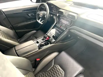 LAMBORGHINI Urus 4.0 V8 2022  23 Zoll  Unfallfrei Ahk. ACC